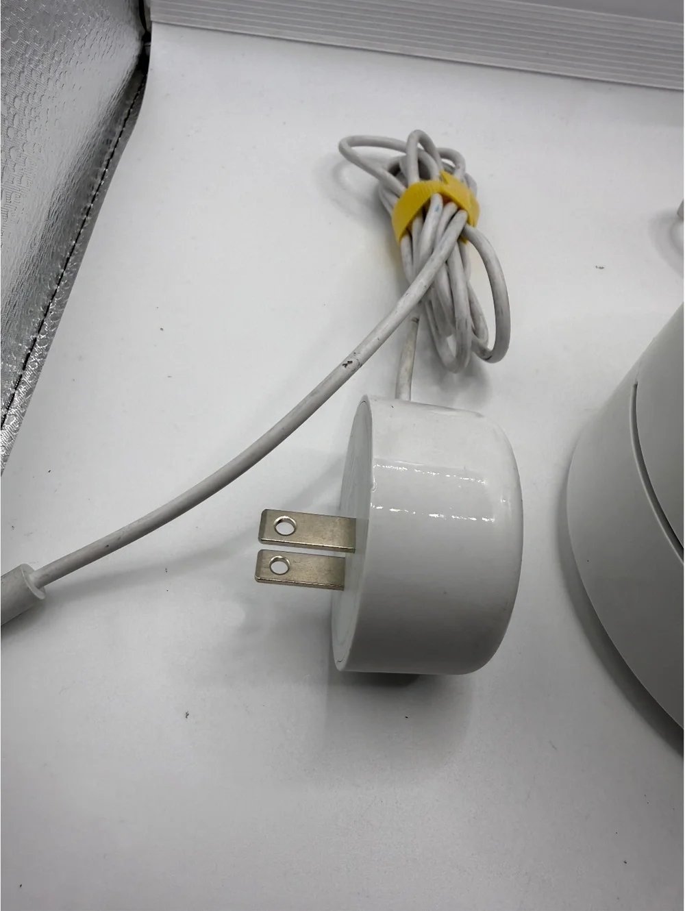 Google gj2cq  Wifi Router with Power Adapter and Ethernet Cable